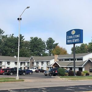 Cobblestone Hotel & Suites - Wisconsin Rapids